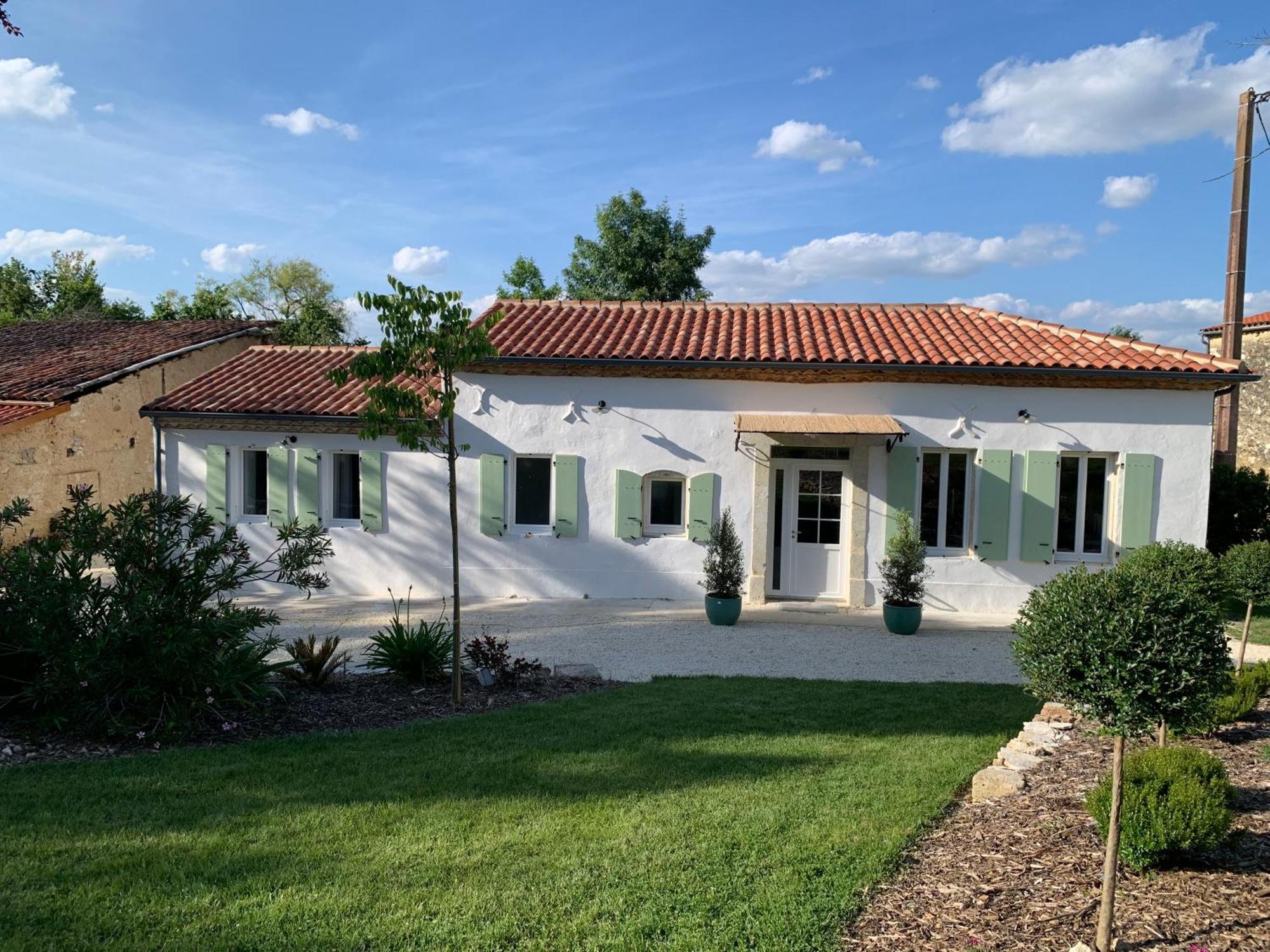 Maison De Vacances Gondrin Exterior foto